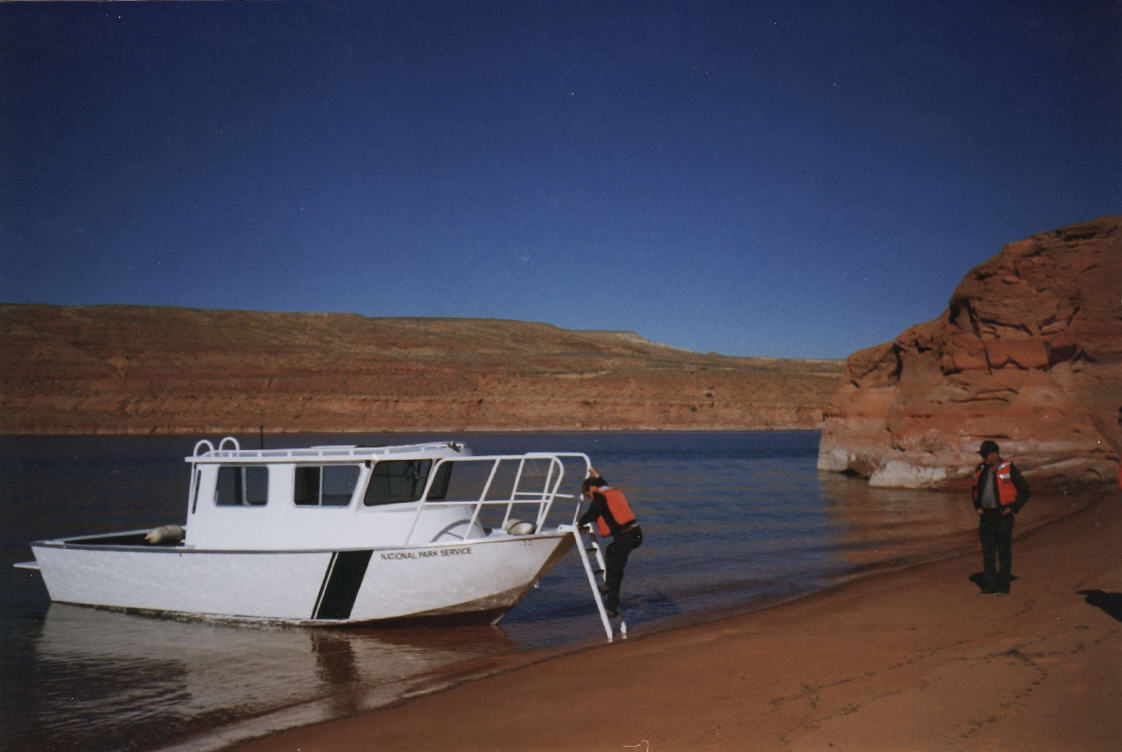 Kingfisher 24 Square Bow